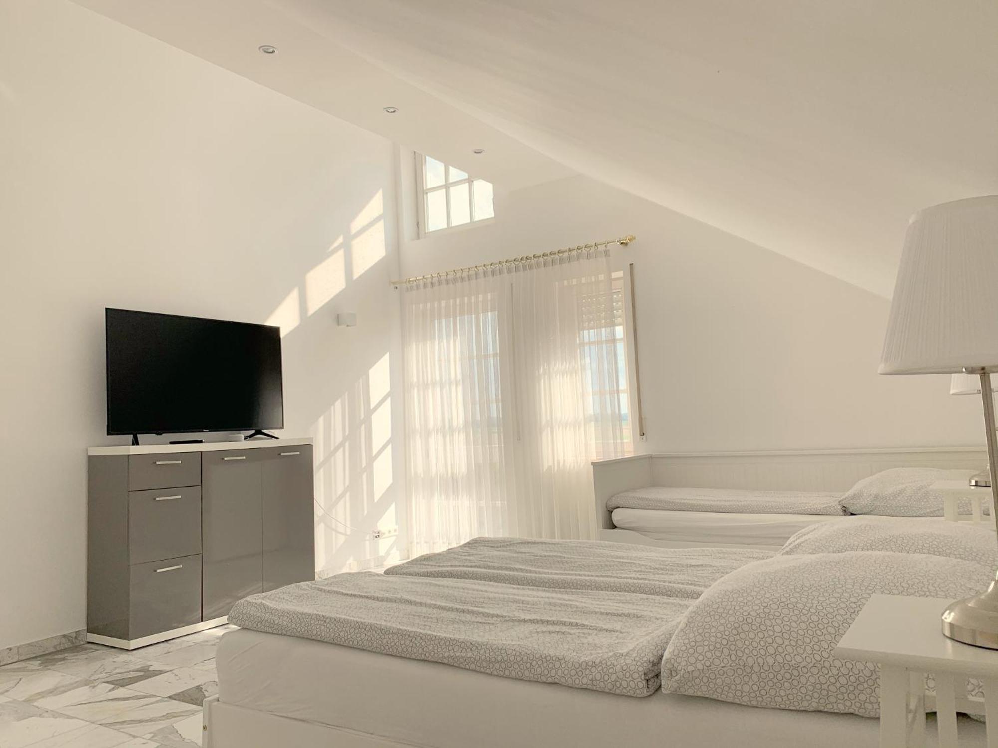 F10 Apartments Roth Pfaffenhofen an der Roth 외부 사진